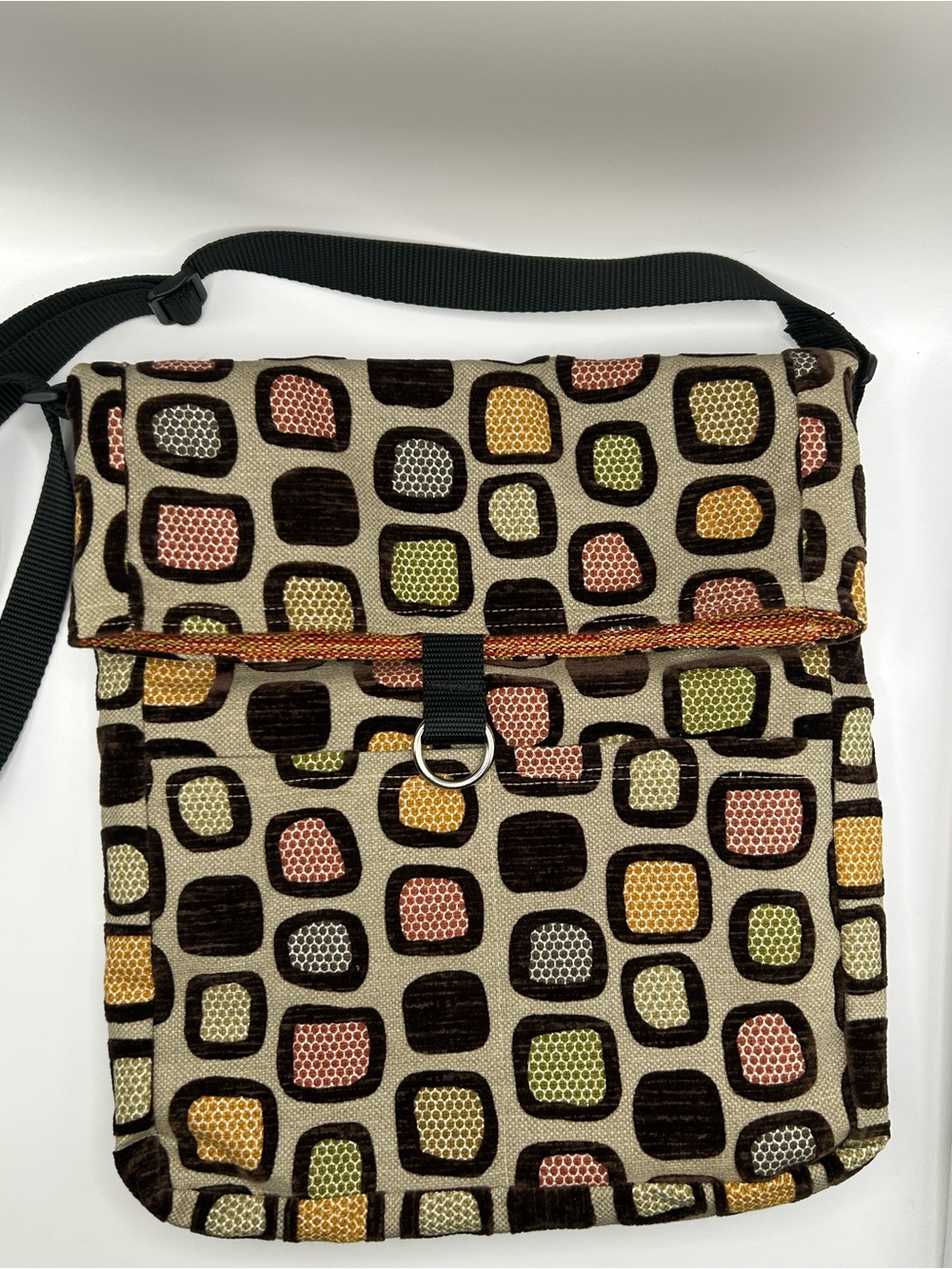 Kindred Spirit Style Woven Crossbody Bag in Multi-Tone Rust